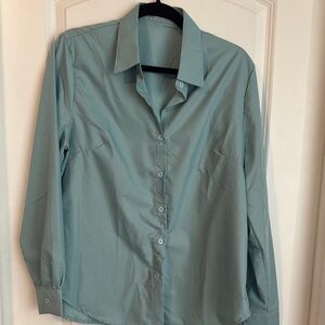 Fitted Blue 3/4 Sleeve Button Down Shirt